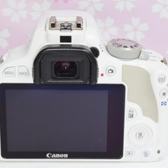❤美品❤️軽量コンパクト❤️高画質＆高機能❤️Canon kiss x7❤️の画像