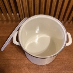 【新品未使用】ホーロー保存容器　20cm 5.9Lの画像