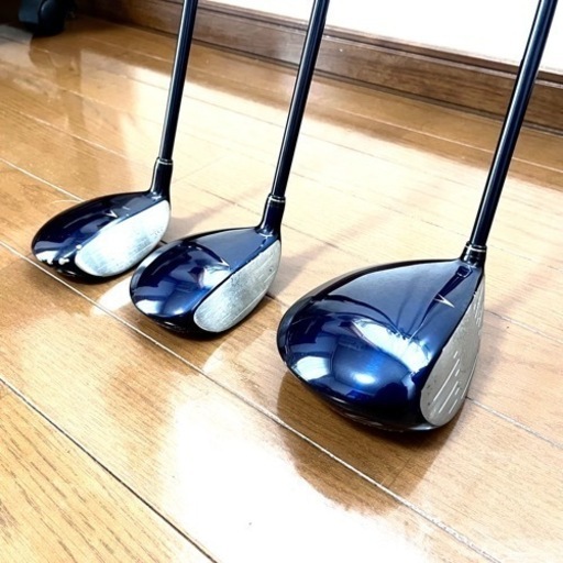 またまたお値下げしました。ゴルフクラブとバッ口　豪華13点セット