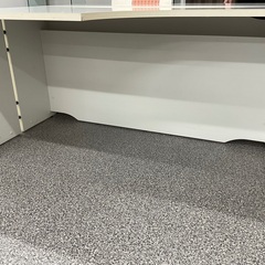 机　白　受付　オフィス家具の画像