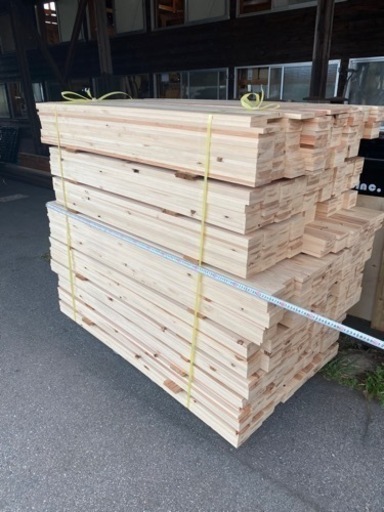 杉　節有り 薪にでもどうぞ 端材