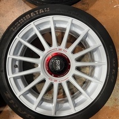 OZ RACING 18インチ 8J 5H PCD112 4本セットの画像