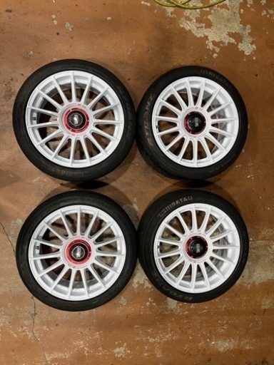 OZ RACING 18インチ 8J 5H PCD112 4本セット