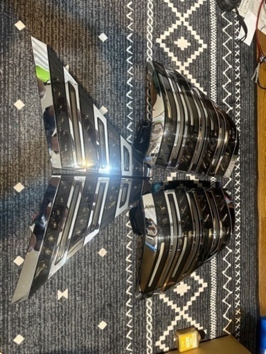 20ヴェルファイア アルファード ヴァレンティ テールランプ