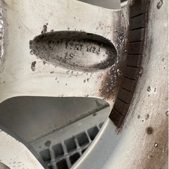 ハイエース　17インチ　夏タイヤ　9部山の画像