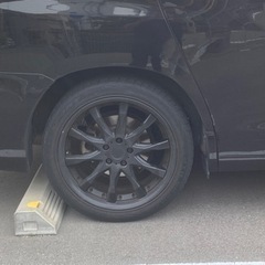 車のパーツ タイヤ、ホイールの画像