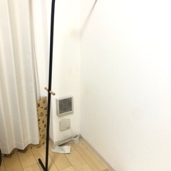 ハンガーラックの画像