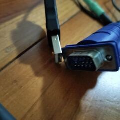 サンワサプライSanwa Supply、CPU自動切替器 (2:1) SW-KVM2AUP、CPUチェンジャー、changer中古の画像