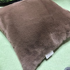 美品☆ふわふわクッション