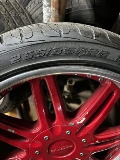 車のパーツ タイヤ、ホイール