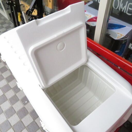 igloo 大容量クーラーボックス クイック&クール100(95L)？ 詳細がわかりません。釣りやキャンプなどアウトドアに|江別市のリ