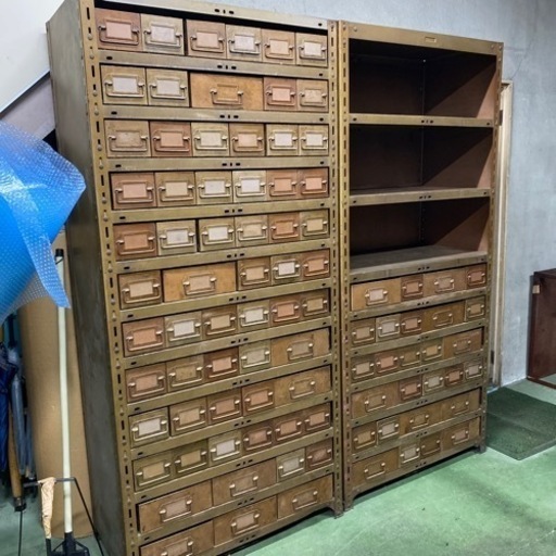 ★【値下げしました‼️】ヴィンテージ 業務用/インダストリアル スチール棚/物品棚（対荷重100kg/段）