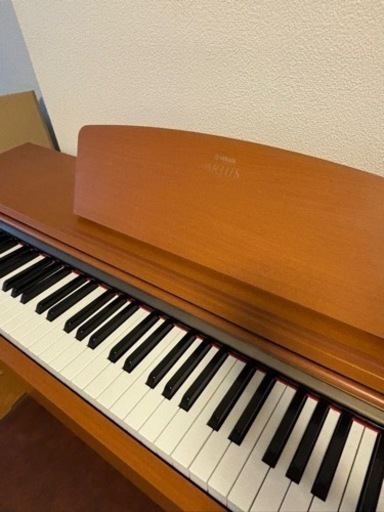 YAMAHA  電子ピアノ　　椅子付き