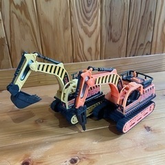 ショベルカー2台