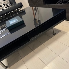 リビングテーブル