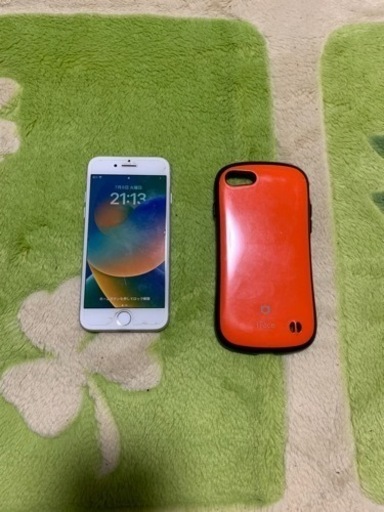 iPhone8 本体ケース付き