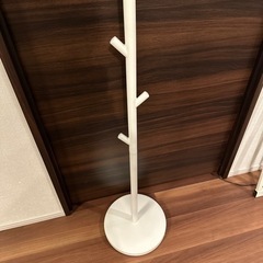 ハンガーポール(子供部屋)の画像
