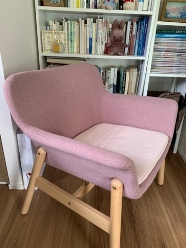 IKEAの人気ソファを半額で売り出します