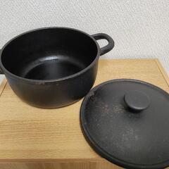 美品 ダッチオーブン 内径19.5cm × 深さ9.5cm