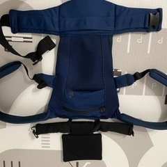 抱っこ紐　新生児〜2歳まで　ネイビー　縦・横抱き、おんぶ可の画像