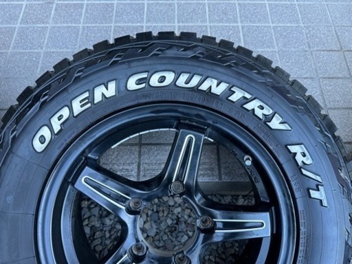 車のパーツ タイヤ、ホイール