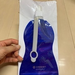 【新品】コンパクトボトル　折りたたみ可能の画像