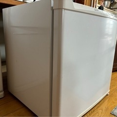 小型冷蔵庫の画像
