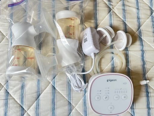 【美品】ピジョン　電動搾乳機　両乳用　追加ボトル付き