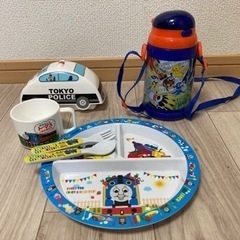 子供食事セット　（トーマス、ポケモン、パトカー
） 