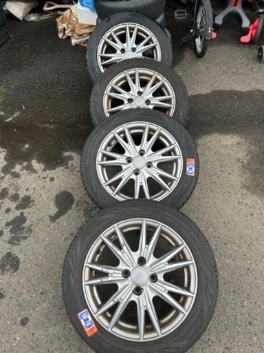 車のパーツ タイヤ、ホイール　アクアに使用　夏タイヤ