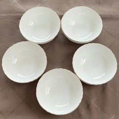 5個セット★美品★白＆ゴールドのフルーツボウル　果物皿　サラダボウル　小鉢　小皿　器 GIVENCHY PARIS　ジバンシィー パリの画像