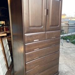 ●天然木　衣類収納タンス　●あげますの画像