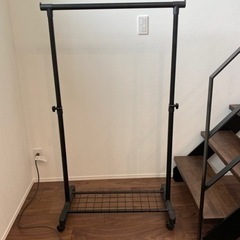🔴今日限定無料🆓🔴衣類ハンガーラック