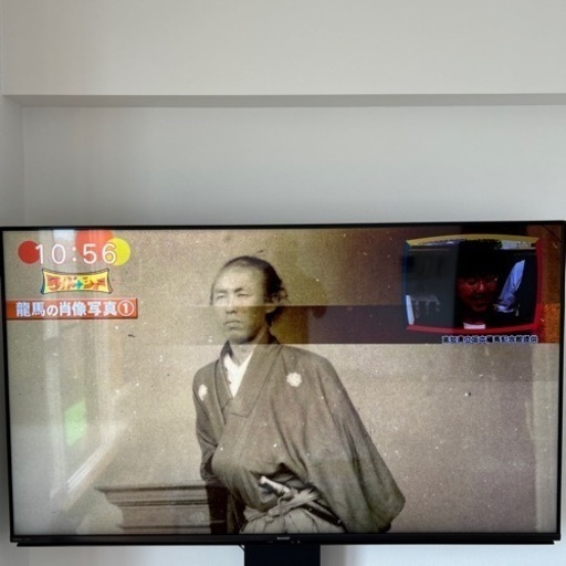 液晶テレビ　シャープ　AQUOS    4T-C60BH1  60インチ　テレビスタンド付