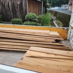 お話し中本間6畳の床板の画像