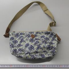 【取引決定】DECOY　ボディバッグ　花柄　1個