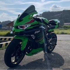 Kawasaki zx-4rr KRT　
