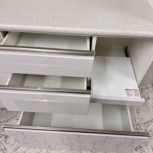  18629  NITORI 2枚ガラス扉キッチンボード   ◆大阪市内・東大阪市他 6,000円以上ご購入で無料配達いたします！◆ 