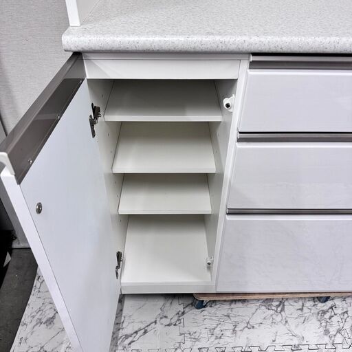  18629  NITORI 2枚ガラス扉キッチンボード   ◆大阪市内・東大阪市他 6,000円以上ご購入で無料配達いたします！◆ 