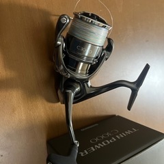 シマノ　24 ツインパワー　C3000PG　
