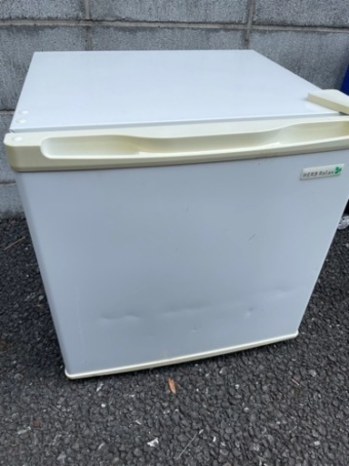 ヤマダセレクト コンパクト　1ドア ミニ冷蔵庫 YRZ- C05B1家電 キッチン家電 冷蔵庫