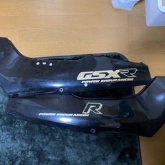 スズキ　GSXR250 GJ72A テールカウル　シートカウル