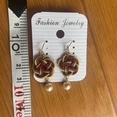 梅結びピアスの画像