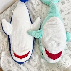 大型 サメおもちゃ おもちゃ ぬいぐるみの画像