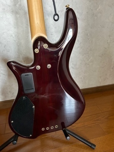 グラスルーツ　ベース