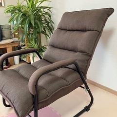 リクライニングチェアーの画像