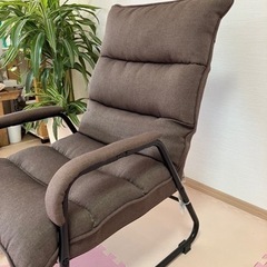 リクライニングチェアーの画像