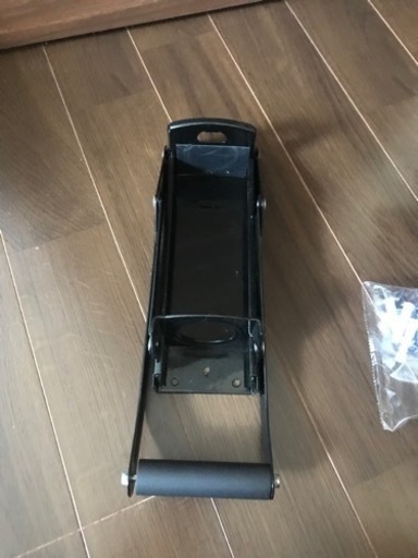 空き缶潰し機