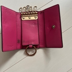 COACHキーケースの画像