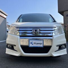 【車検2年付】【ホンダ ステップワゴン 2.0スパーダS】フリップダウンモニター フロアマットフローリング 両側スライド片側電動ドア バックカメラ ドライブレコーダー ナビ ＴＶ ３列シート ＥＴＣ キセノン キーレス 盗難防止装置 パワステ パールホワイトの画像